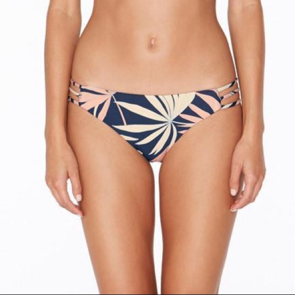 NWT l space Kennedy Classic bottoms *REVERSIBLE*